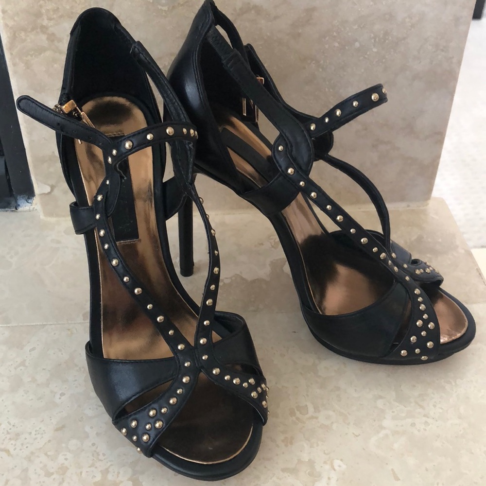 BCBG sexy heels with golds detail 100% leather